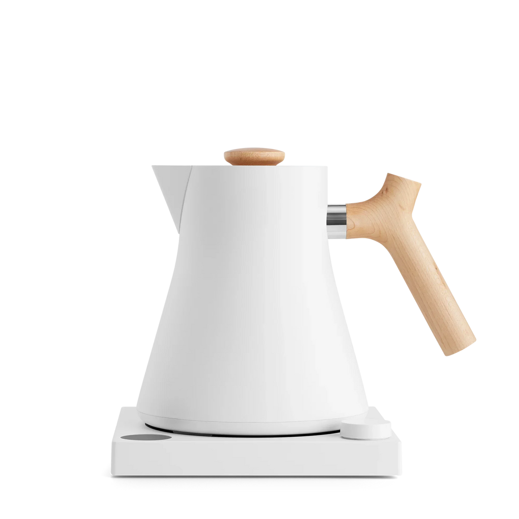 EKG Electric Kettle P885