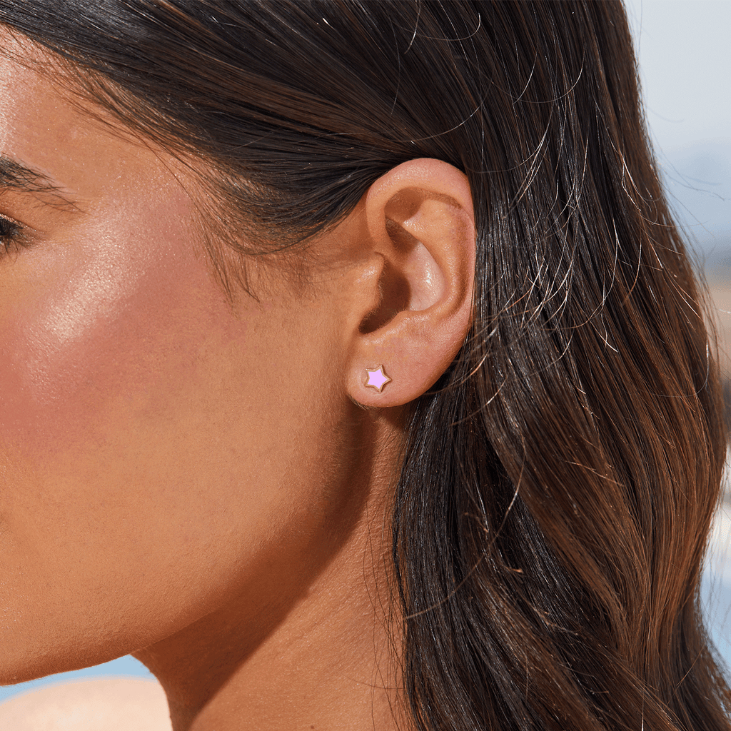 Enamel Stud Earrings K3207