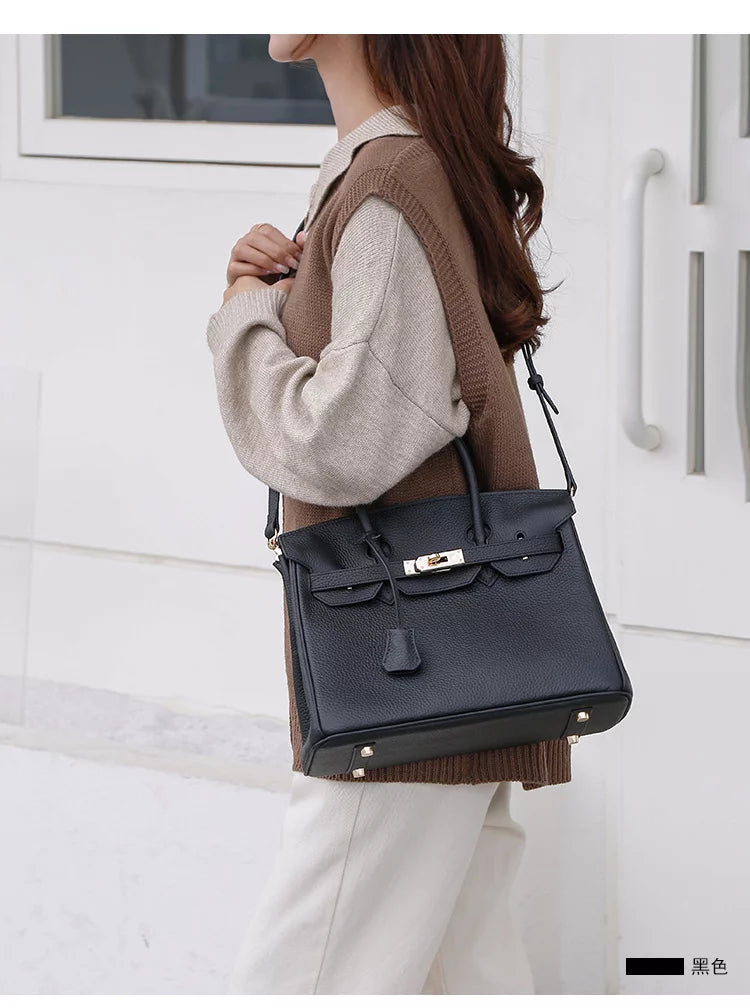 Black Leather Shoulder Bag K1150