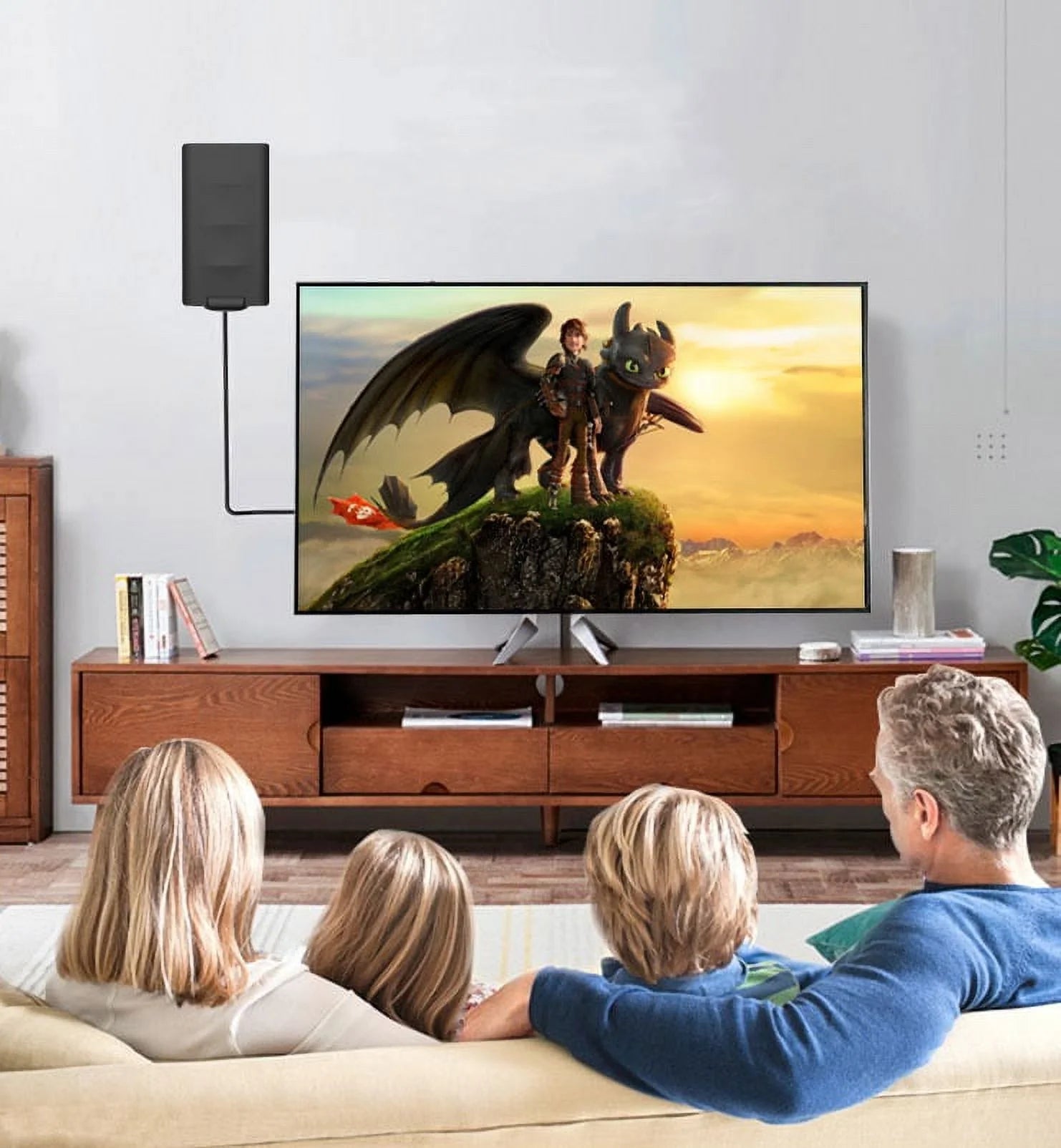 Digital TV Antenna with Built-in Amplifier, 33FT Coax Cable Z32309