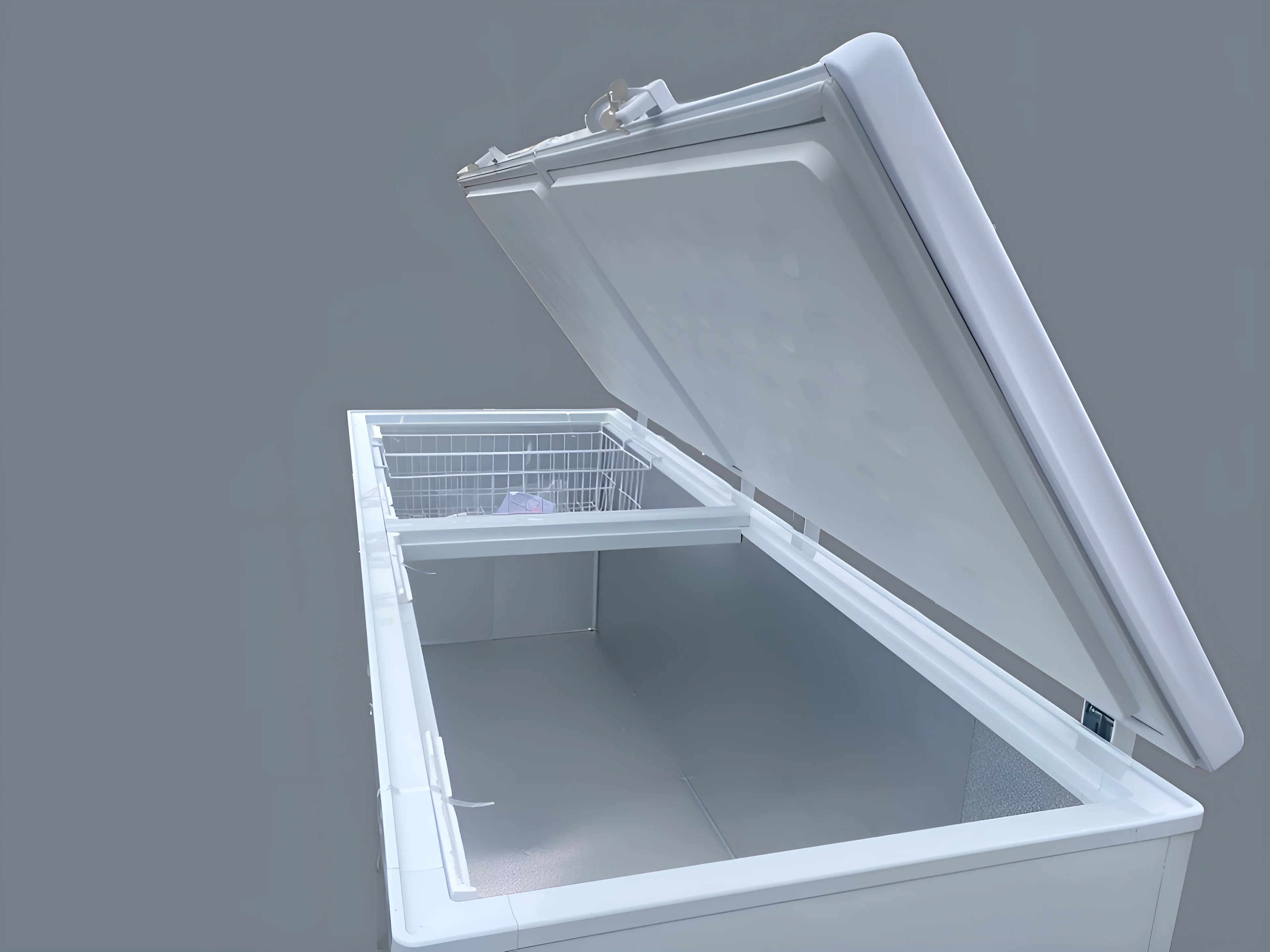 35 cu ft Double Door Chest Freezer V890