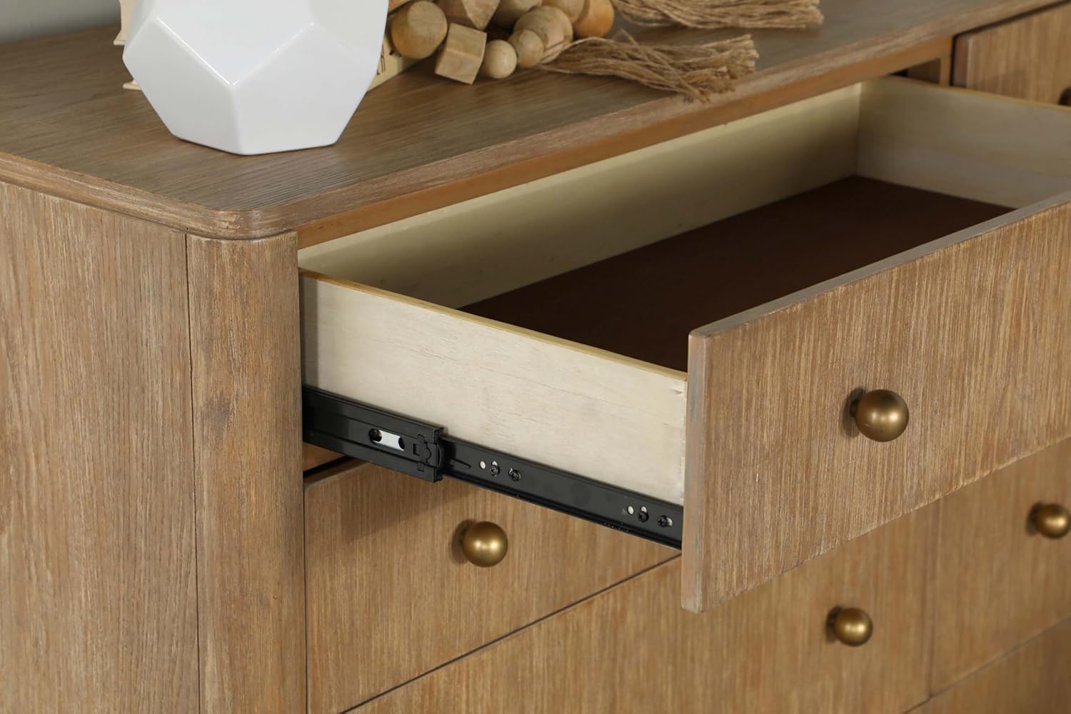 8-drawer Dresser Sand Wash V8475
