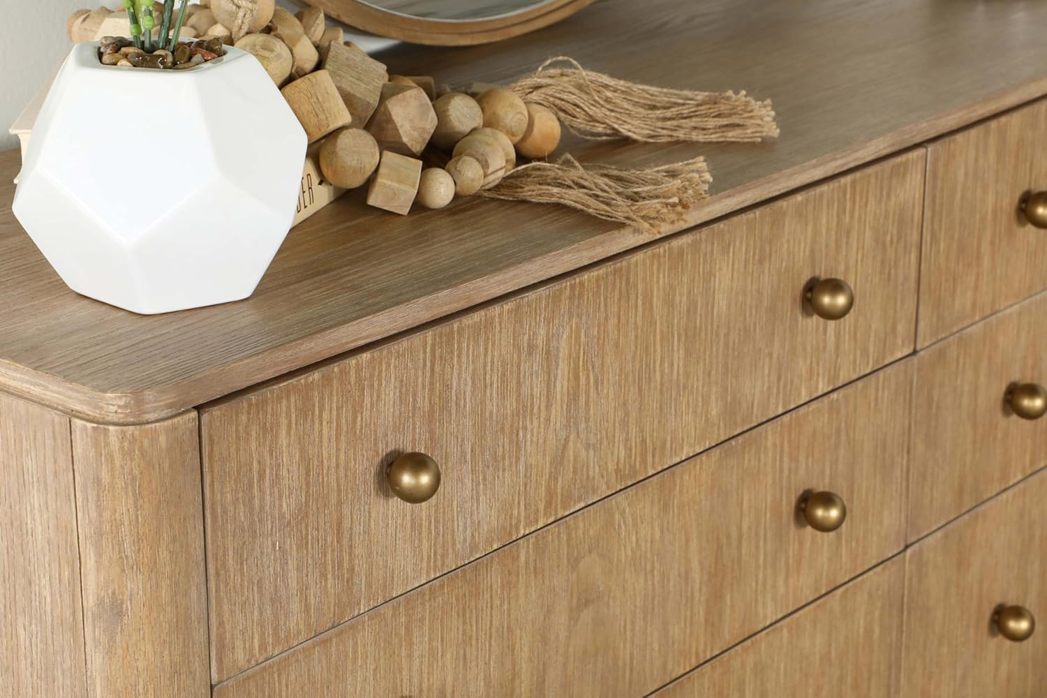 8-drawer Dresser Sand Wash V8475