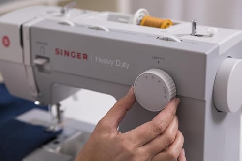 Heavy Duty Sewing Machine with Metal Frame D952012