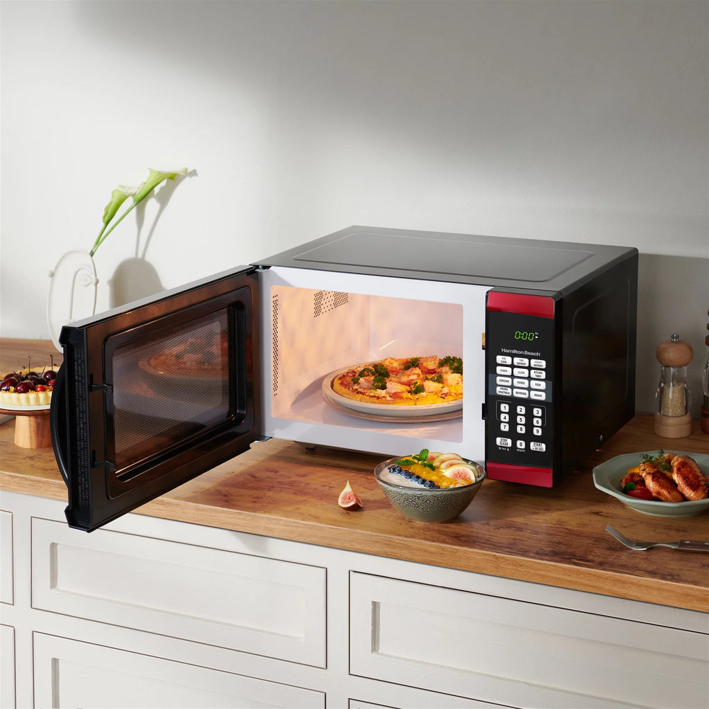 0.9 Cu. ft. 900W Red Microwave Oven C809