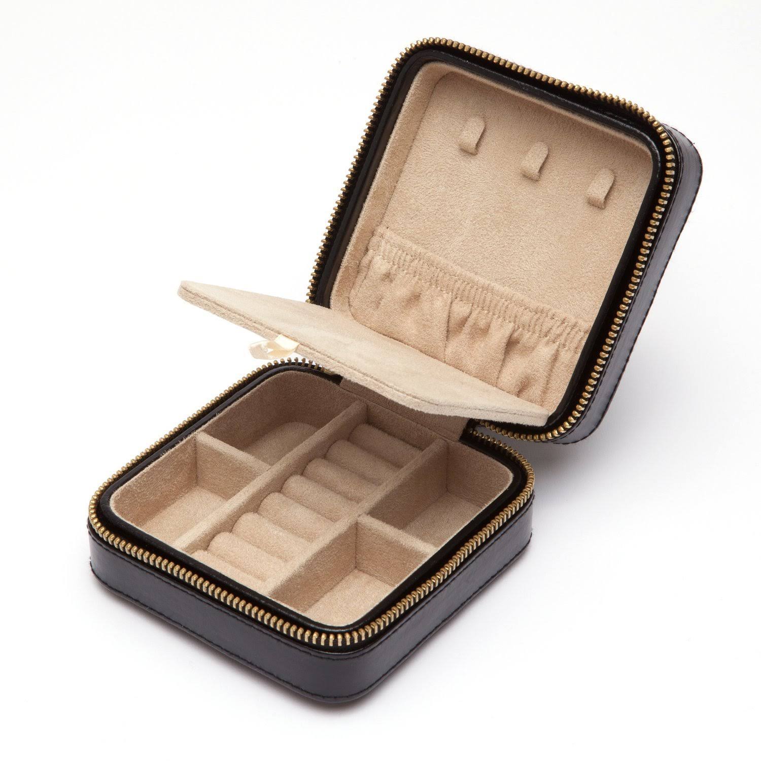 Black Zip Travel Case Q994581