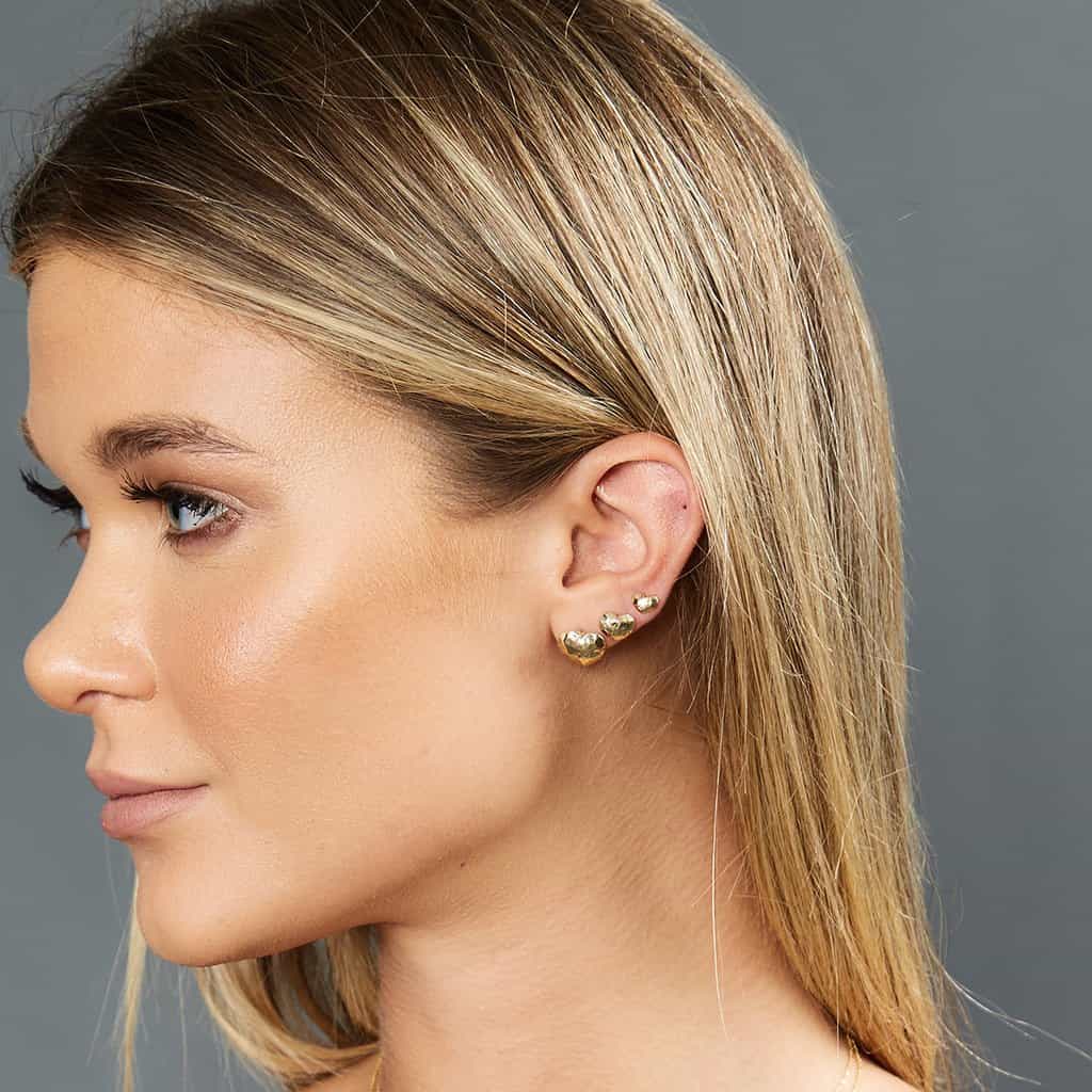 Petite Heart Earrings Q202196