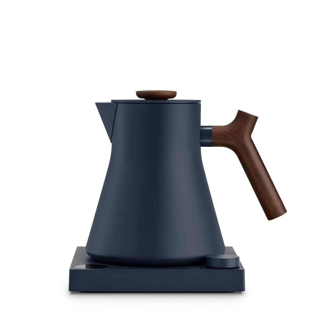 EKG Electric Kettle P885