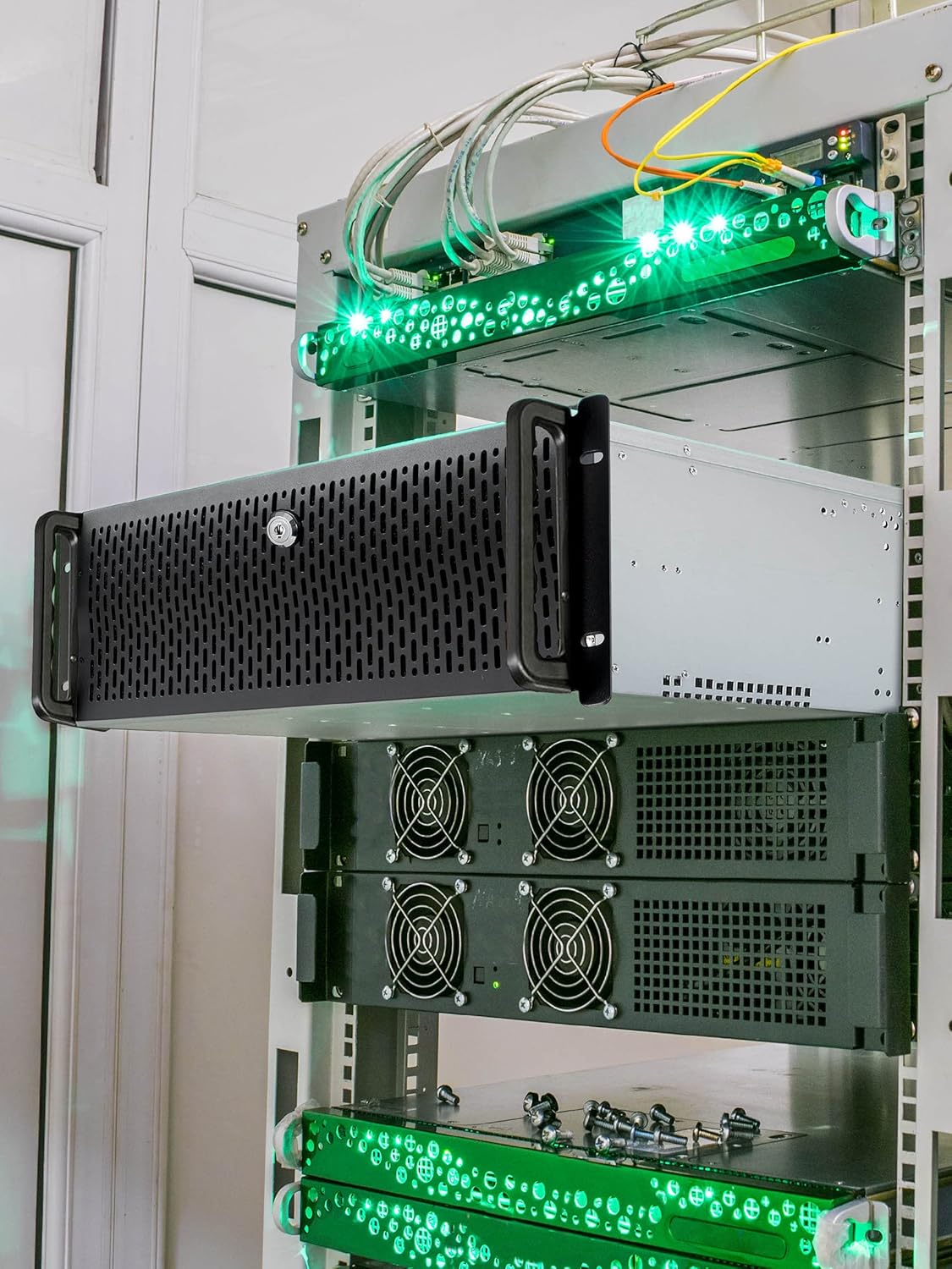4U Server Chassis 11 Bay Server Case 8X 3.5 + 3X 5.25 HDD E-ATX Rackmount Server Case with Front 5X 120mm Fans Rear 2X 80mm Fans Metal Rack Mount Computer Case 25 Deep N505679
