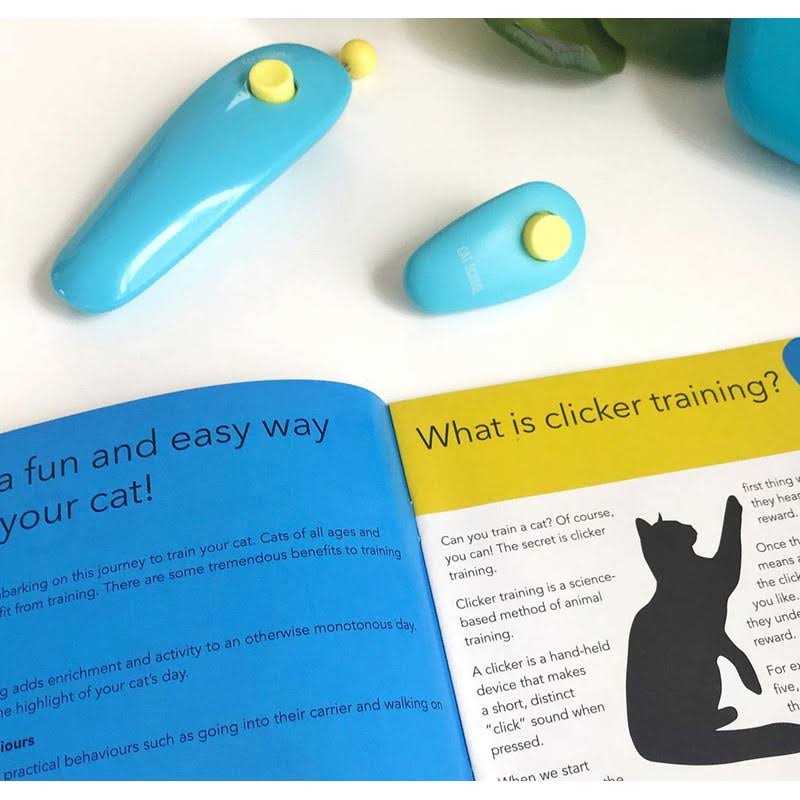 Cat Training Clicker Kit with Target Stick F3793