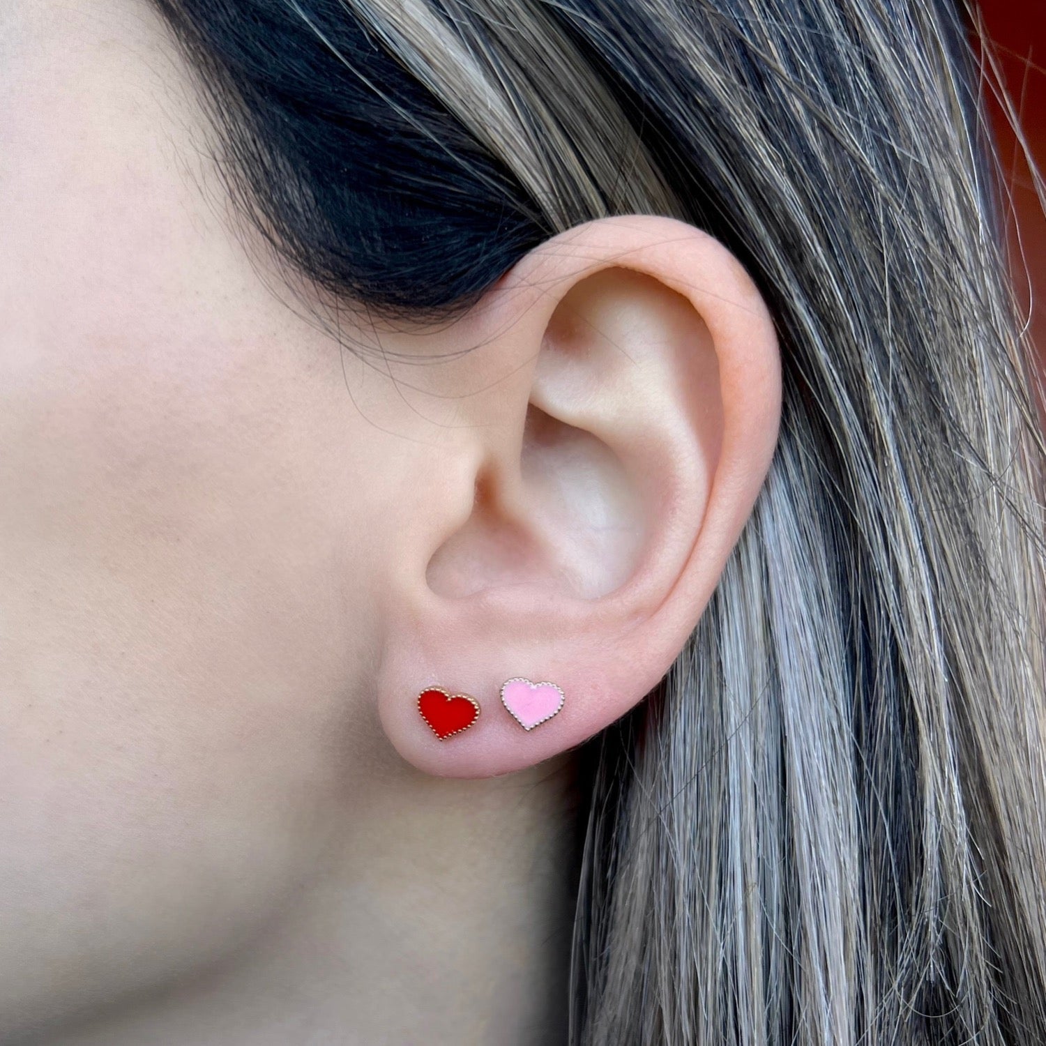 Enamel Heart Earrings H317