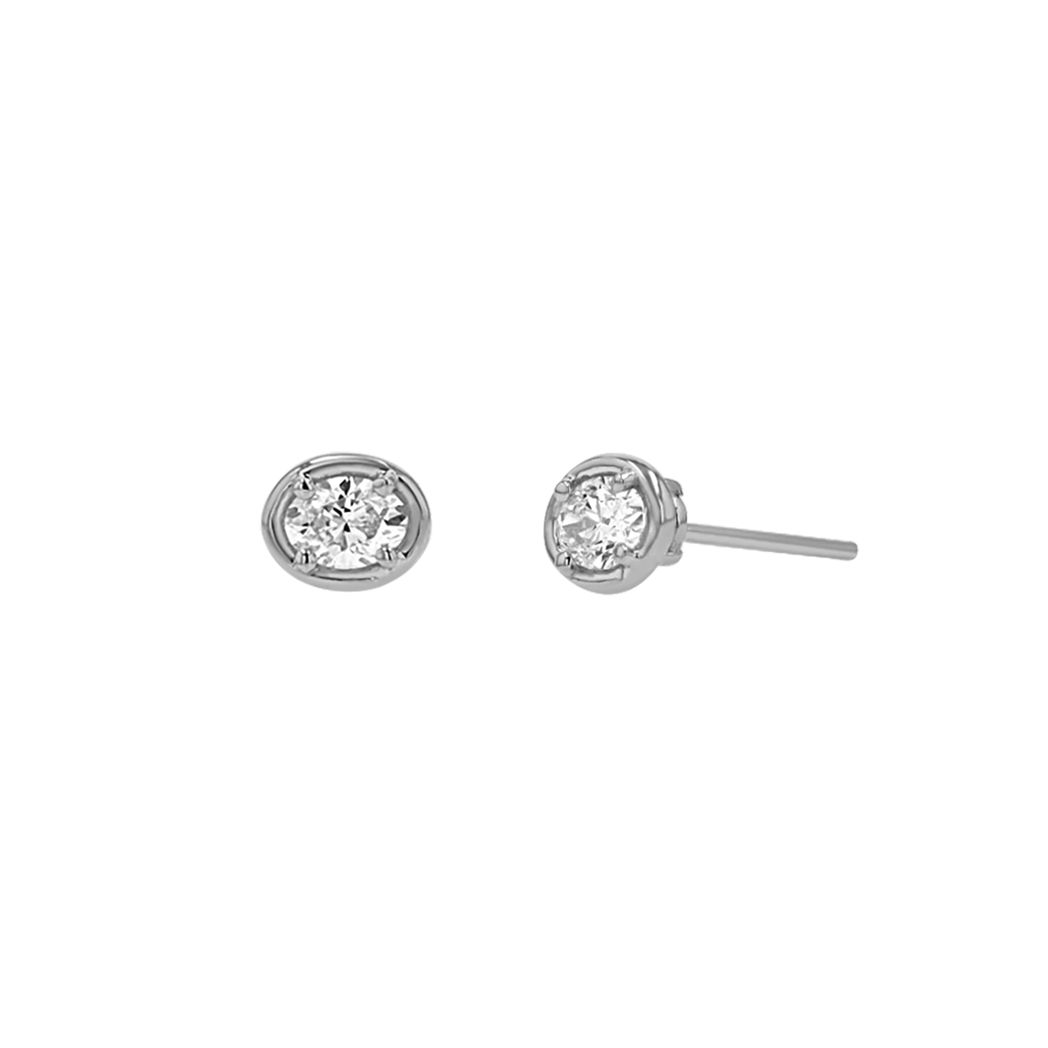 Oval Diamond Stud Earrings L63114