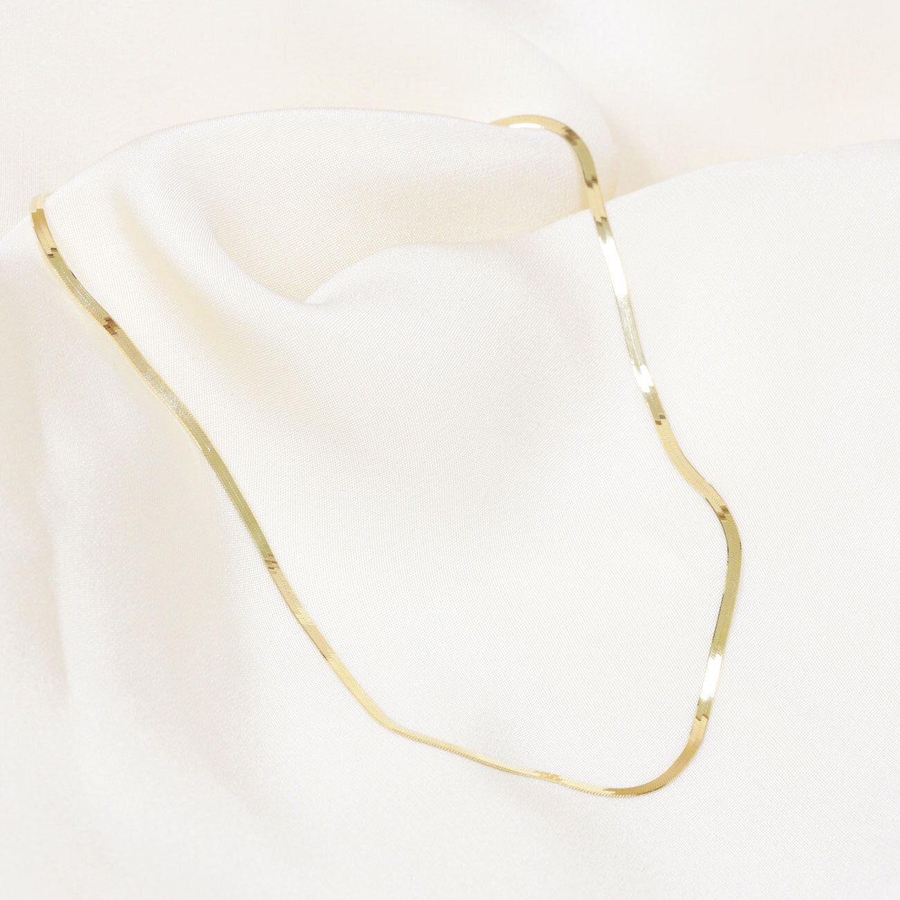 14K Gold Thin Herringbone Necklace 3mm G89022
